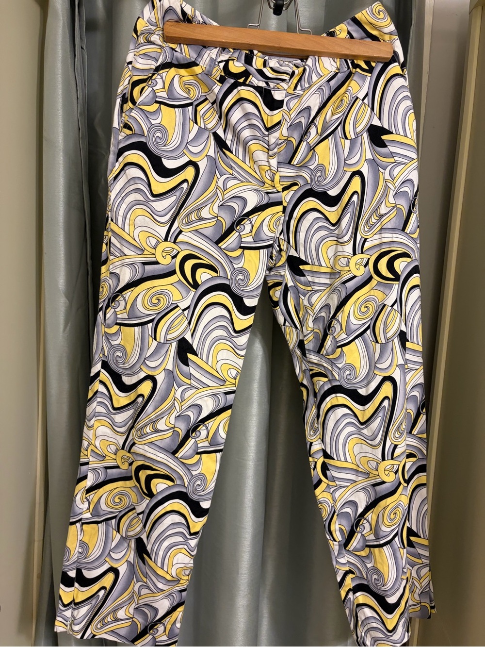Capri Pants